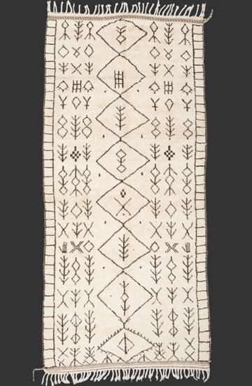 TM 2065, pile rug from the Azilal region with unusually fine structure + very elegant surface, central High Atlas, Morocco, 1980s, 345 x 160 cm (11' 4'' x 5' 4''), high resolution image + price on request